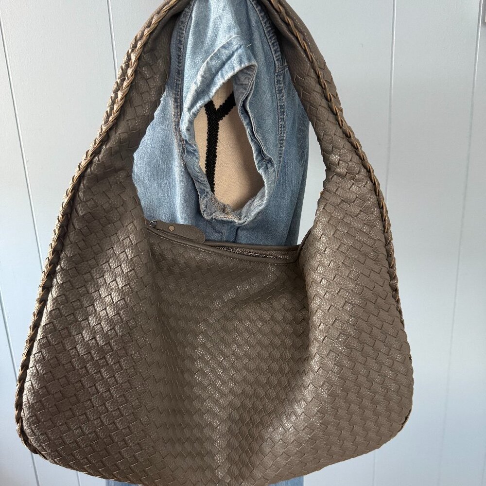 Woven handbag